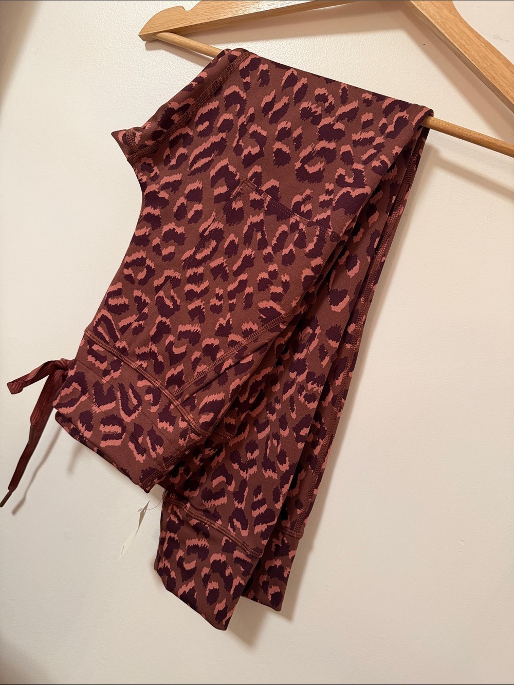 Arie NWT Burgundy and Pink Leopard Print Midi Skirt